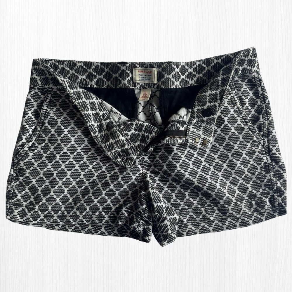 Khakis by Gap | "The City" 3 inch | Black & White | SZ 6